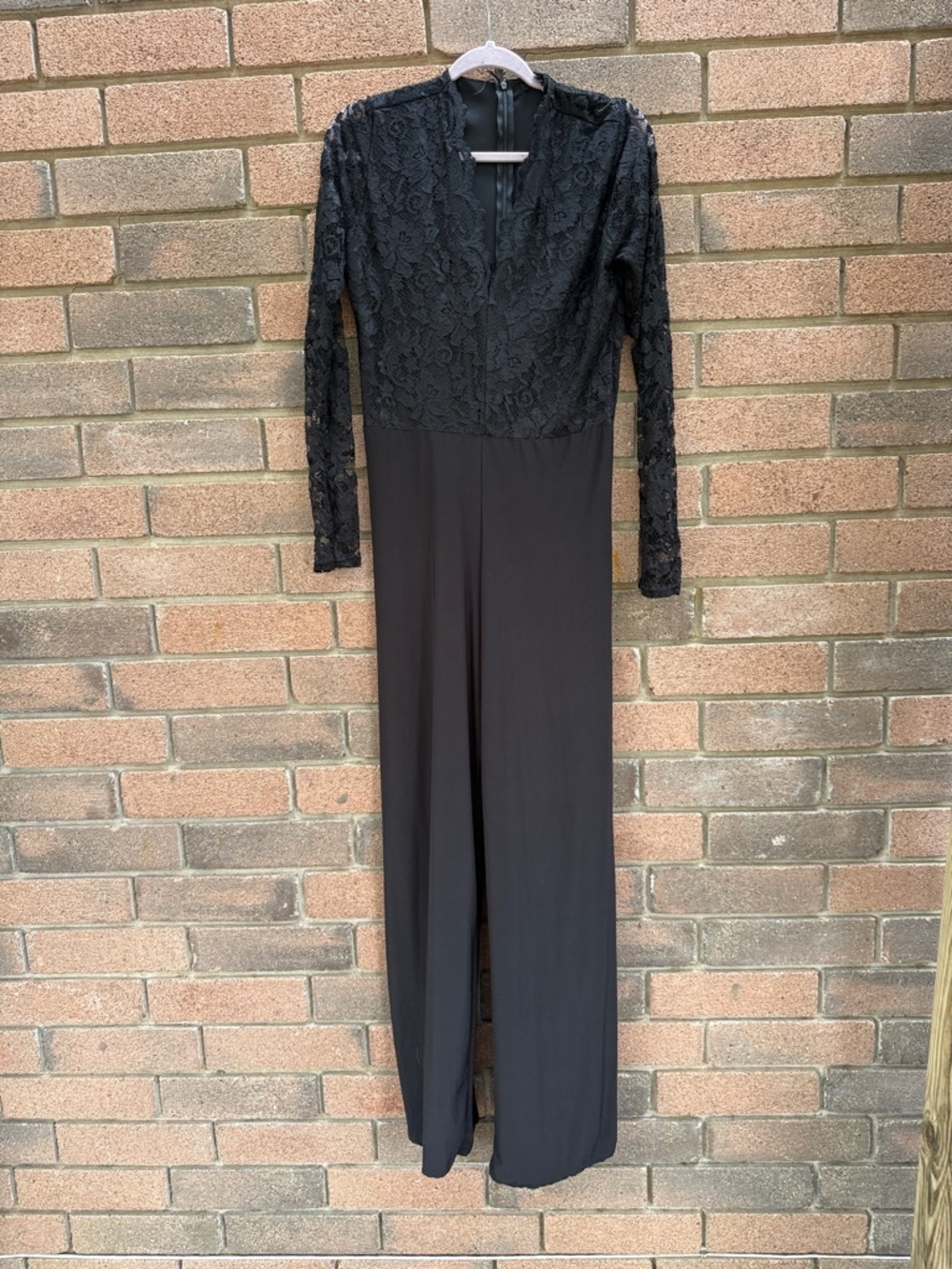 Boohoo Black Lace Zip-Back Pants Jumpsuit Deep V Neck Size 16 NWT